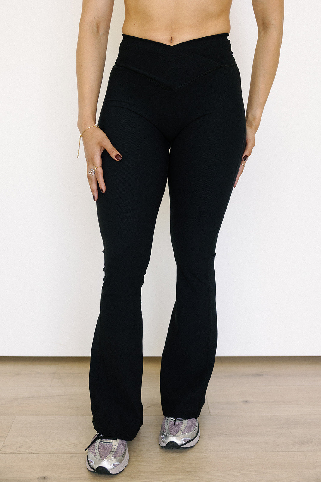 Wonder 2.0 Flared Leggings